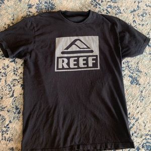 Reef black men’s tee